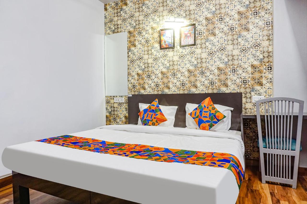 Fabhotel Tan Square - Nr Eon It Park 푸네 외부 사진