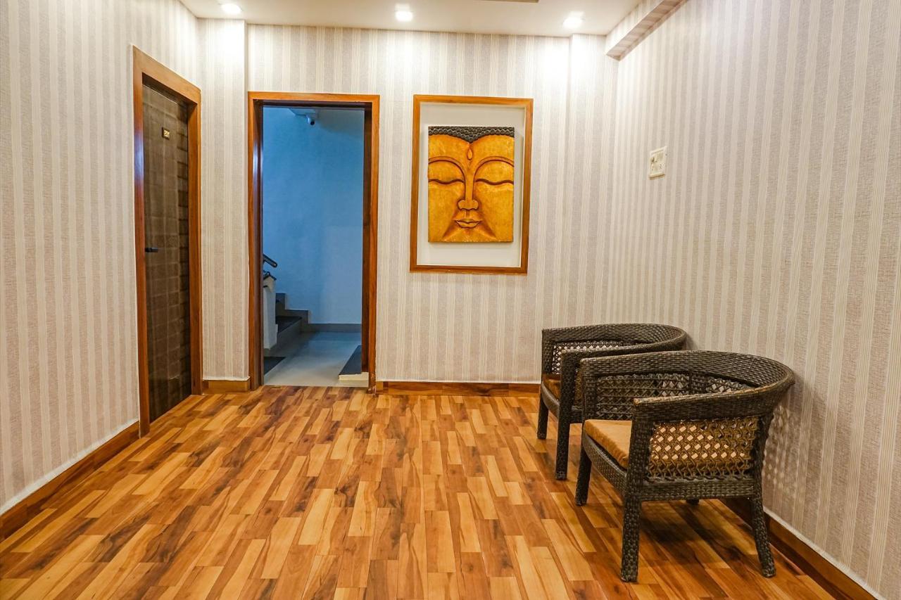 Fabhotel Tan Square - Nr Eon It Park 푸네 외부 사진