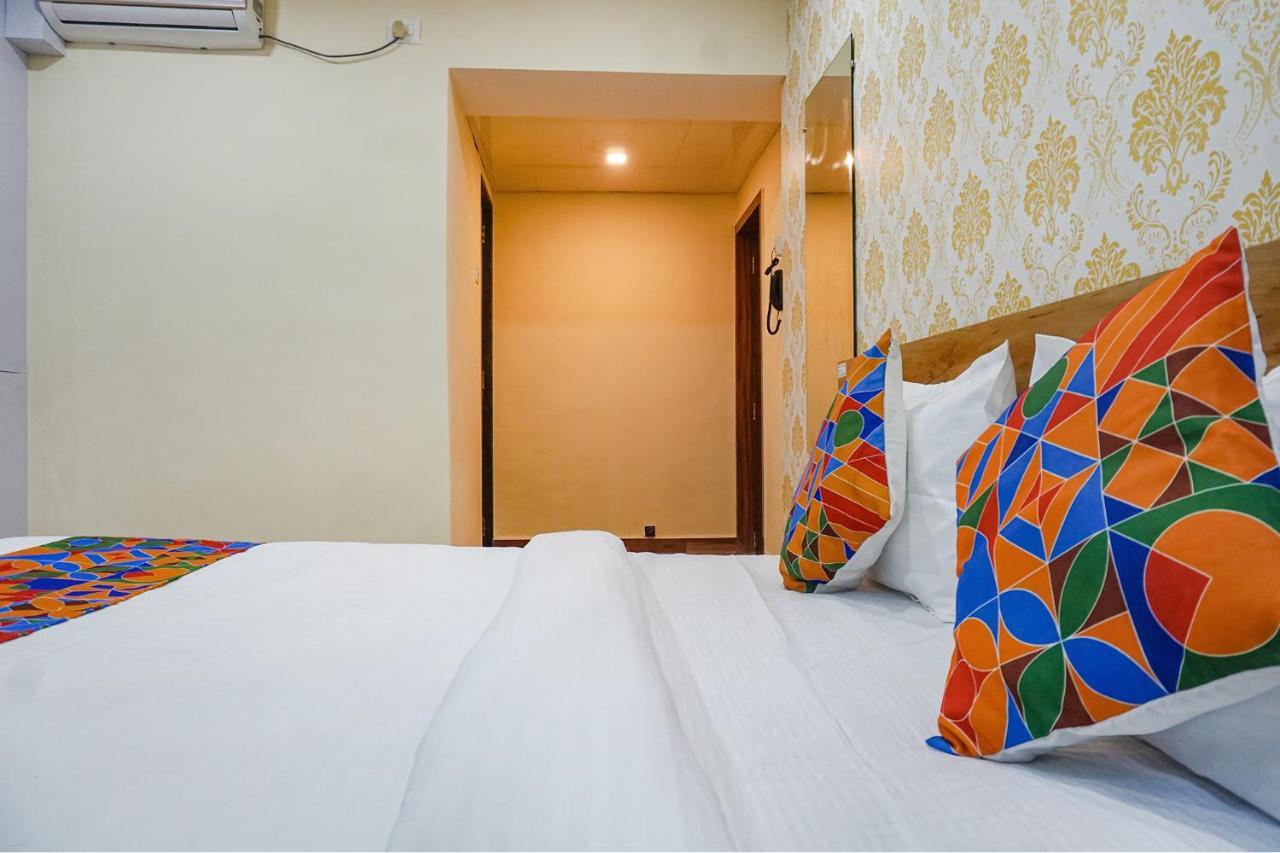 Fabhotel Tan Square - Nr Eon It Park 푸네 외부 사진