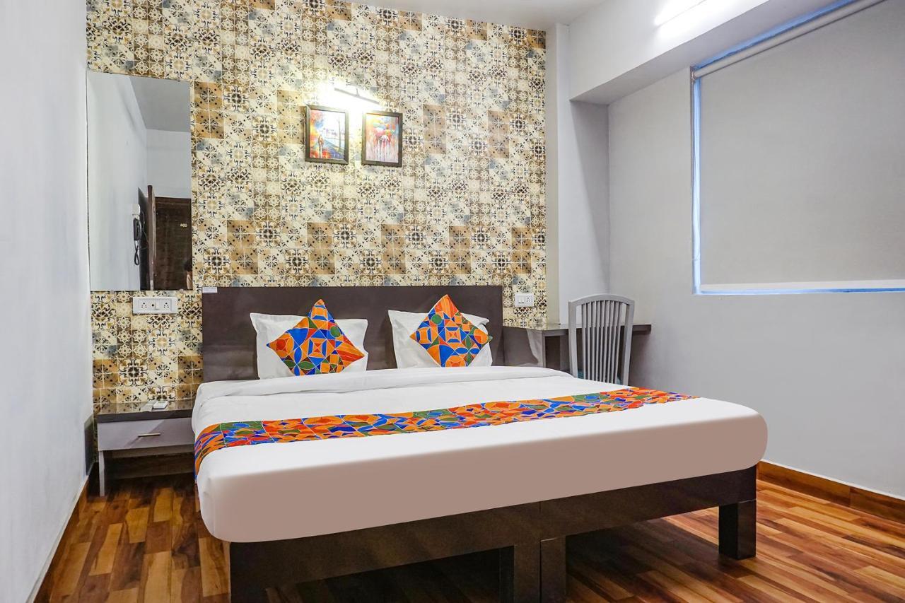 Fabhotel Tan Square - Nr Eon It Park 푸네 외부 사진
