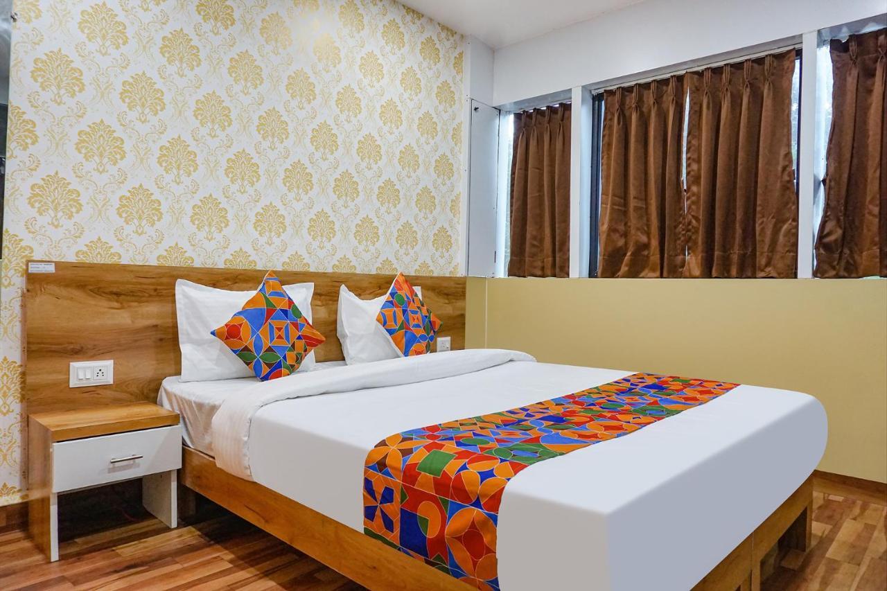 Fabhotel Tan Square - Nr Eon It Park 푸네 외부 사진