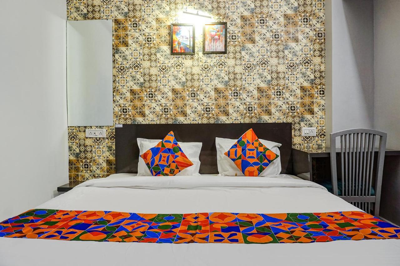 Fabhotel Tan Square - Nr Eon It Park 푸네 외부 사진